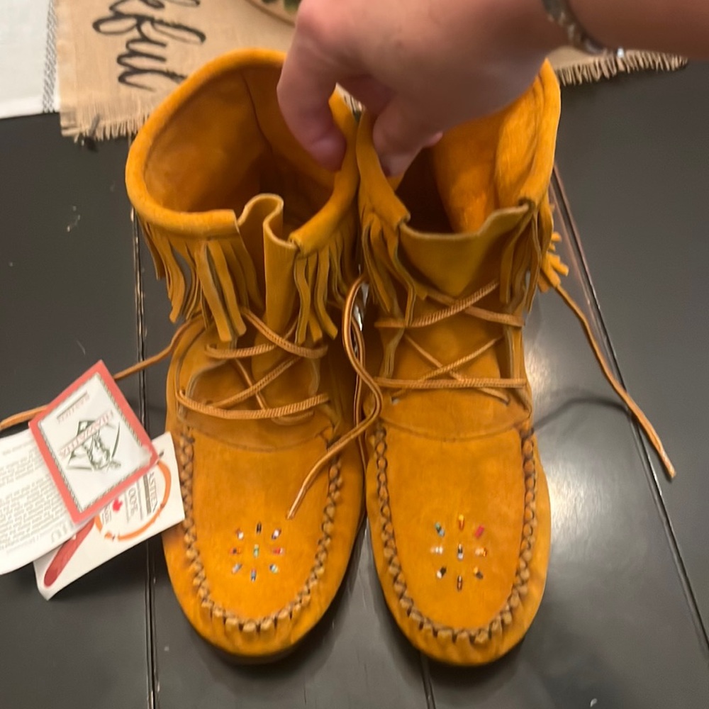 Hawatha Moccassins